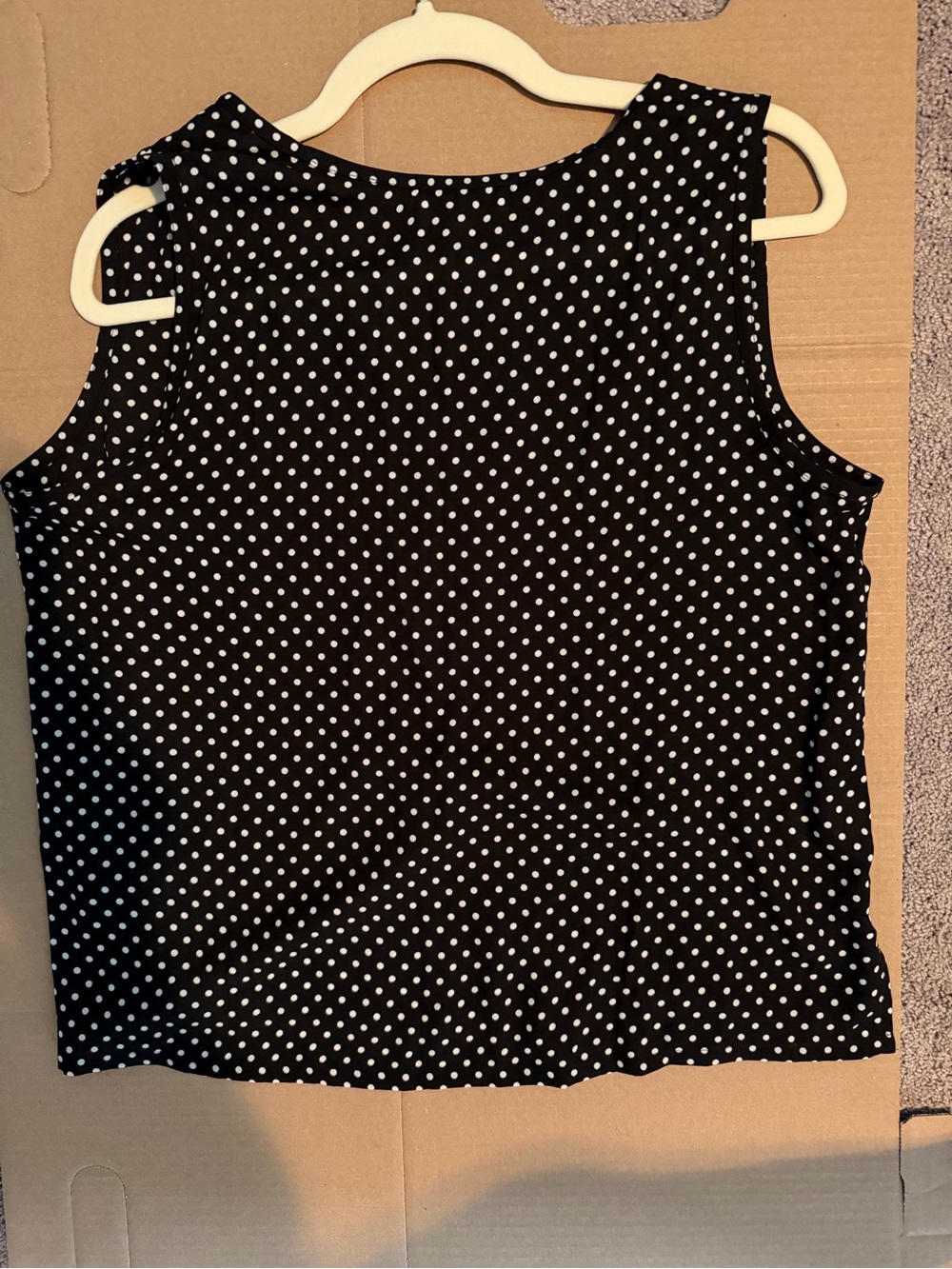 LOFT Black & White Polka Dot Sleeveless Blouse – Size Medium